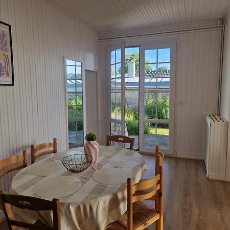 Maison Avec Jardin Et Parking, Pres De Toutes Commodites *